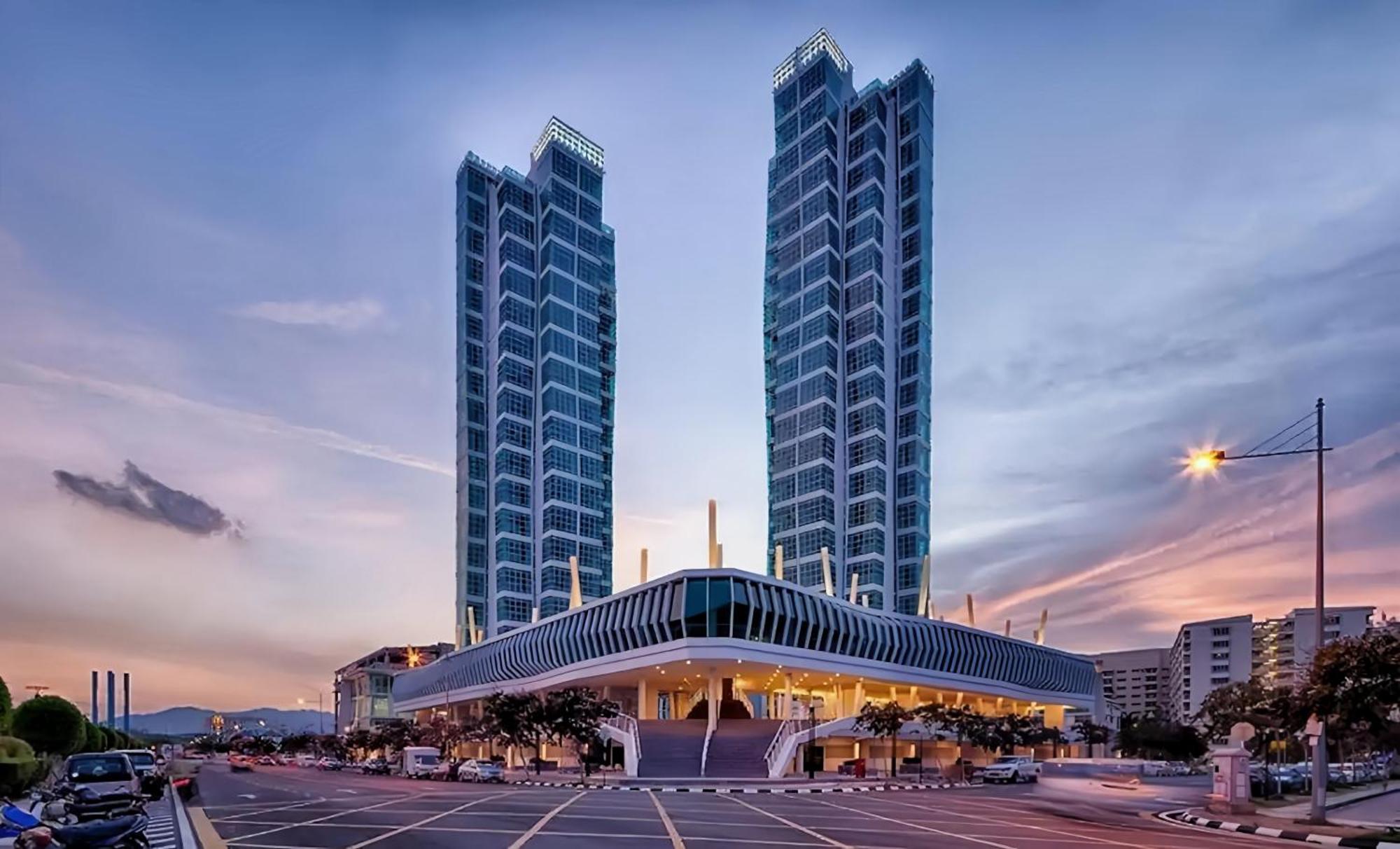 Maritime Seaview Suites Penang Джорджтаун Екстер'єр фото