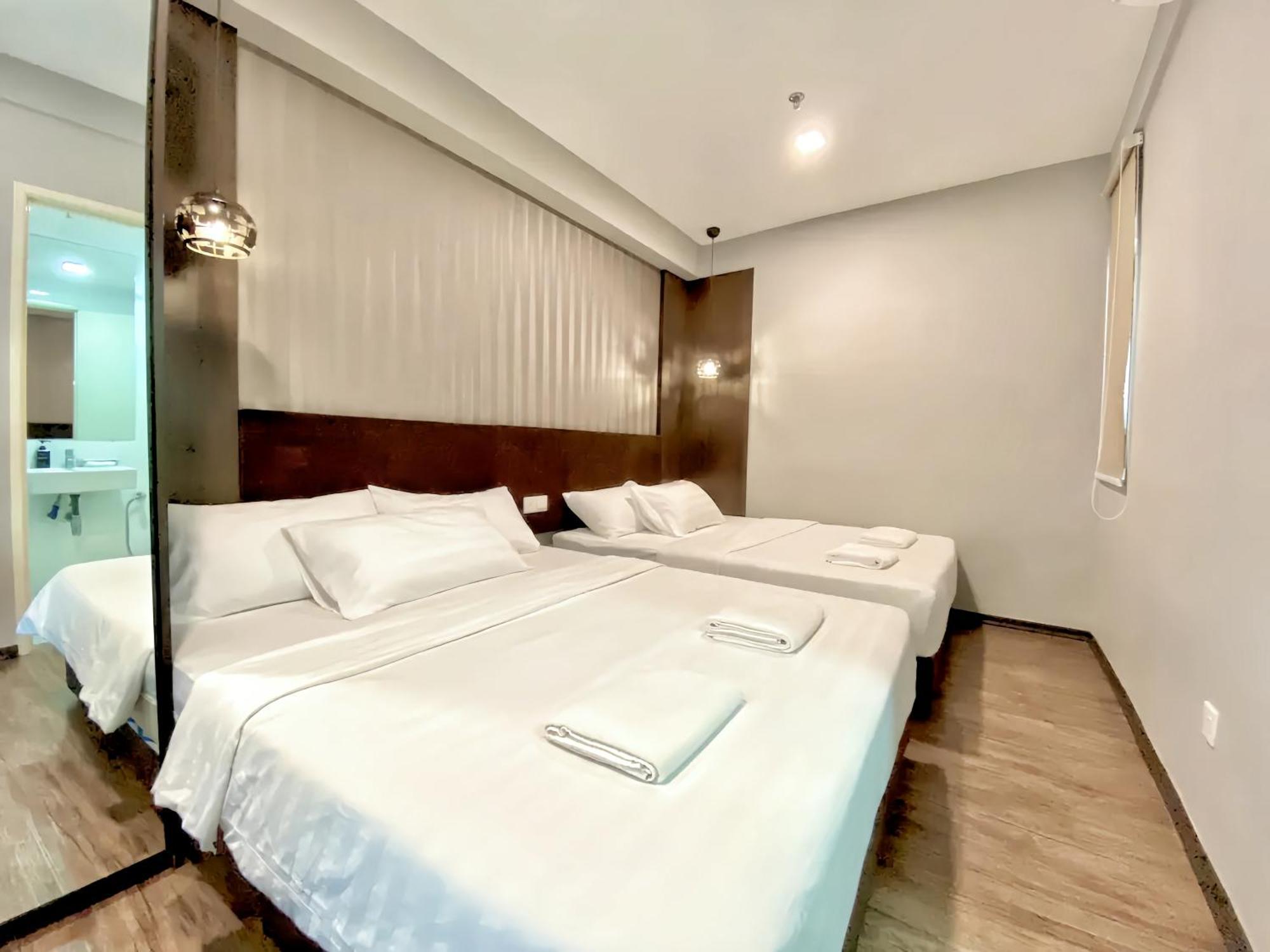 Maritime Seaview Suites Penang Джорджтаун Екстер'єр фото